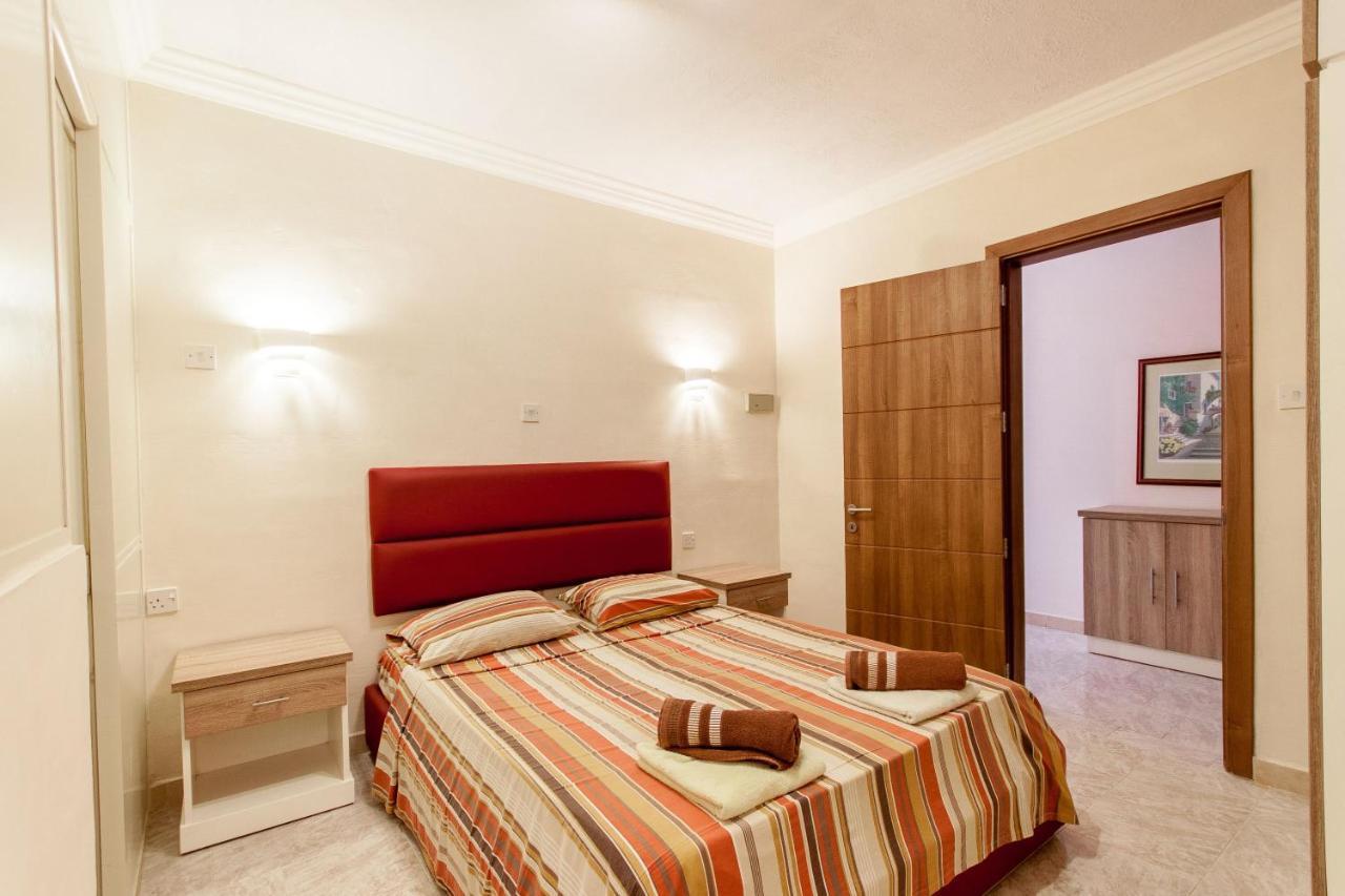 Pool And Sea Merill Apartments - Happy Rentals Mellieħa Exterior foto