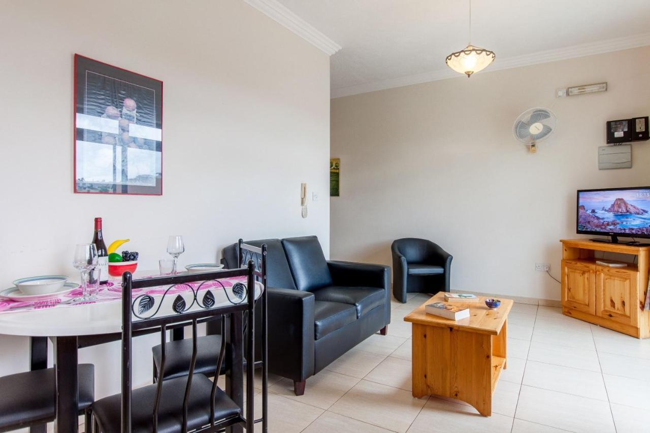 Pool And Sea Merill Apartments - Happy Rentals Mellieħa Exterior foto