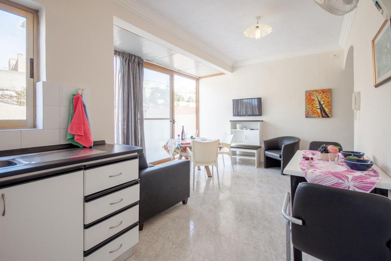 Pool And Sea Merill Apartments - Happy Rentals Mellieħa Exterior foto