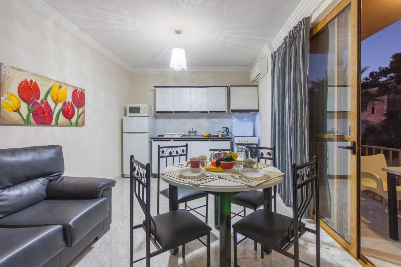 Pool And Sea Merill Apartments - Happy Rentals Mellieħa Exterior foto